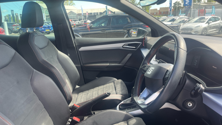 SEAT Arona 1.0 TSI 110 FR Sport 5dr DSG Petrol Hatchback
